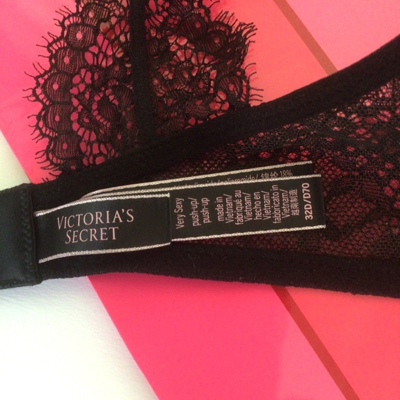 VICTORIAS SECRET VERY SEXY PUSH UP BRA BLACK SATIN AND LACE SIZE 32D - Picture 10 of 16
